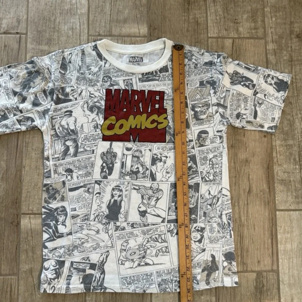 Marvel Comics Youth Size XL (16) Short Sleeve Soft Blend Graphic T Shirt Tagless